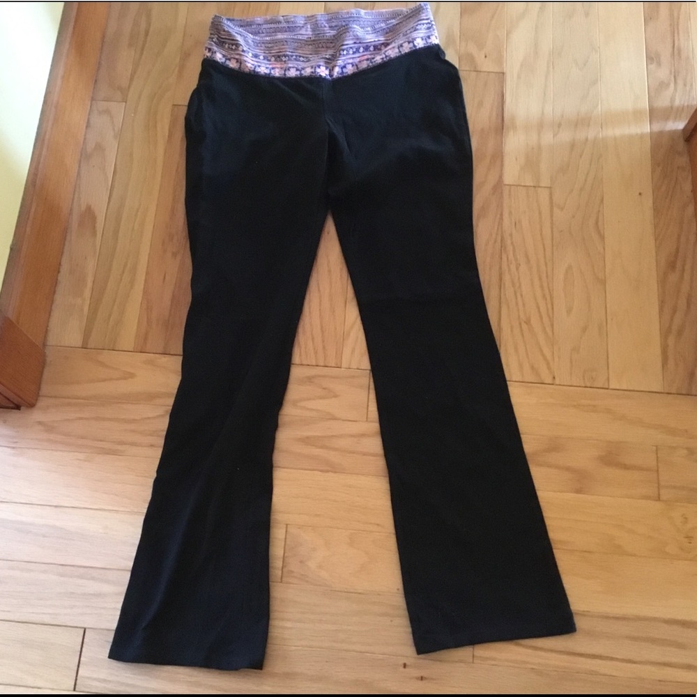 BNWOT Mossimo Supply Yoga Pants